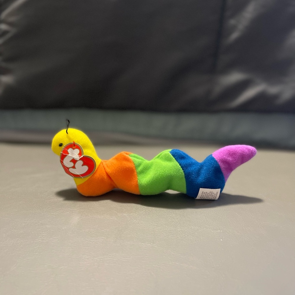 Ty Beanie Baby Rainbow Worm Plush “Inch”